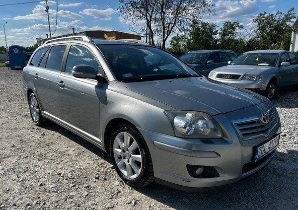 Toyota Avensis cena 5900 przebieg: 613000, rok produkcji 2007 z Wrocław małe 172